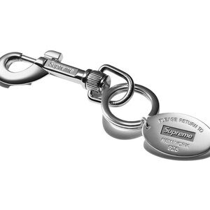 Supreme x Tiffany & Co. Return to Tiffany Oval Tag Keyring Silver 925 FW21